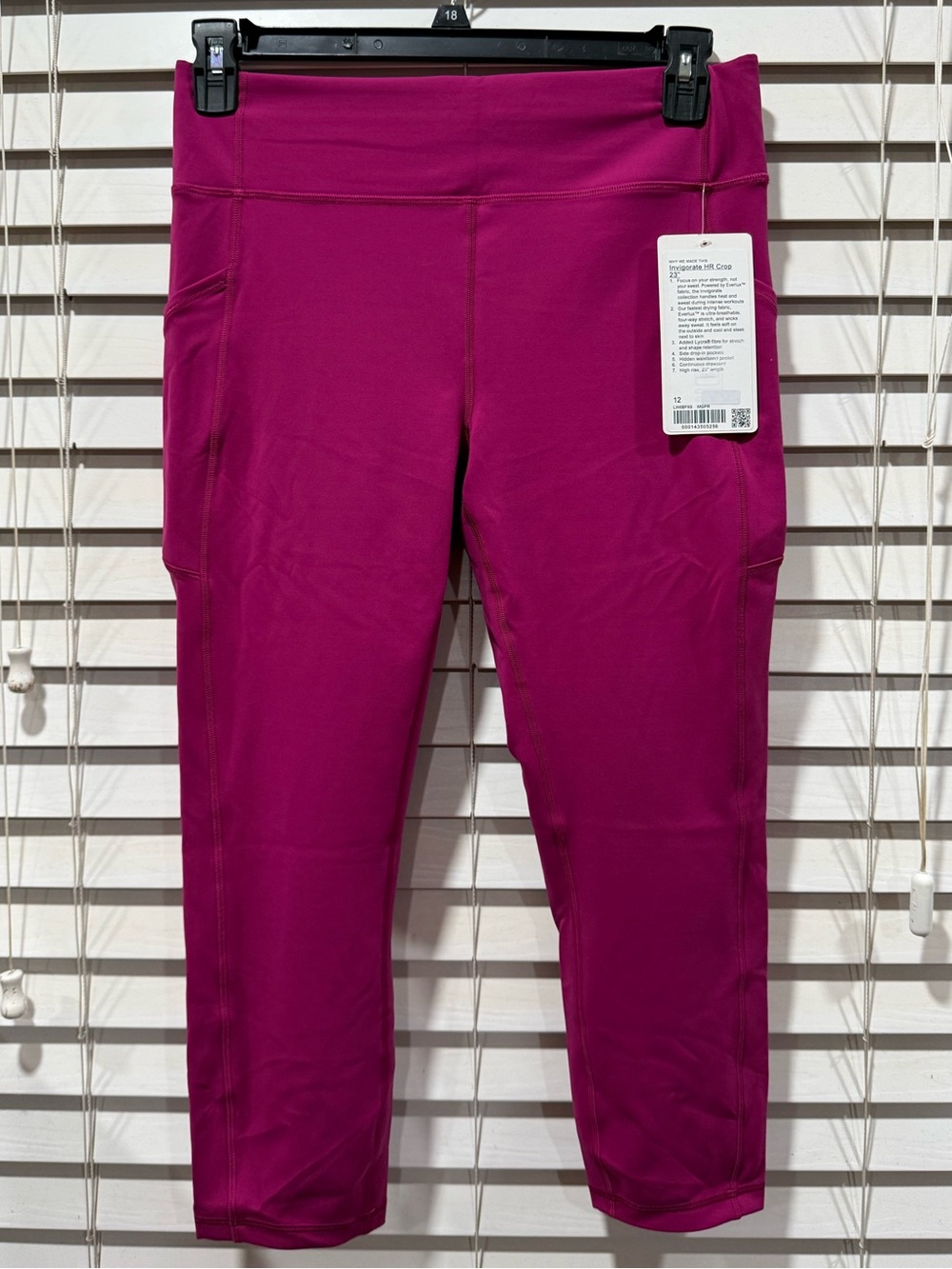 Lululemon Invigorate HR Crop 23" Size 12